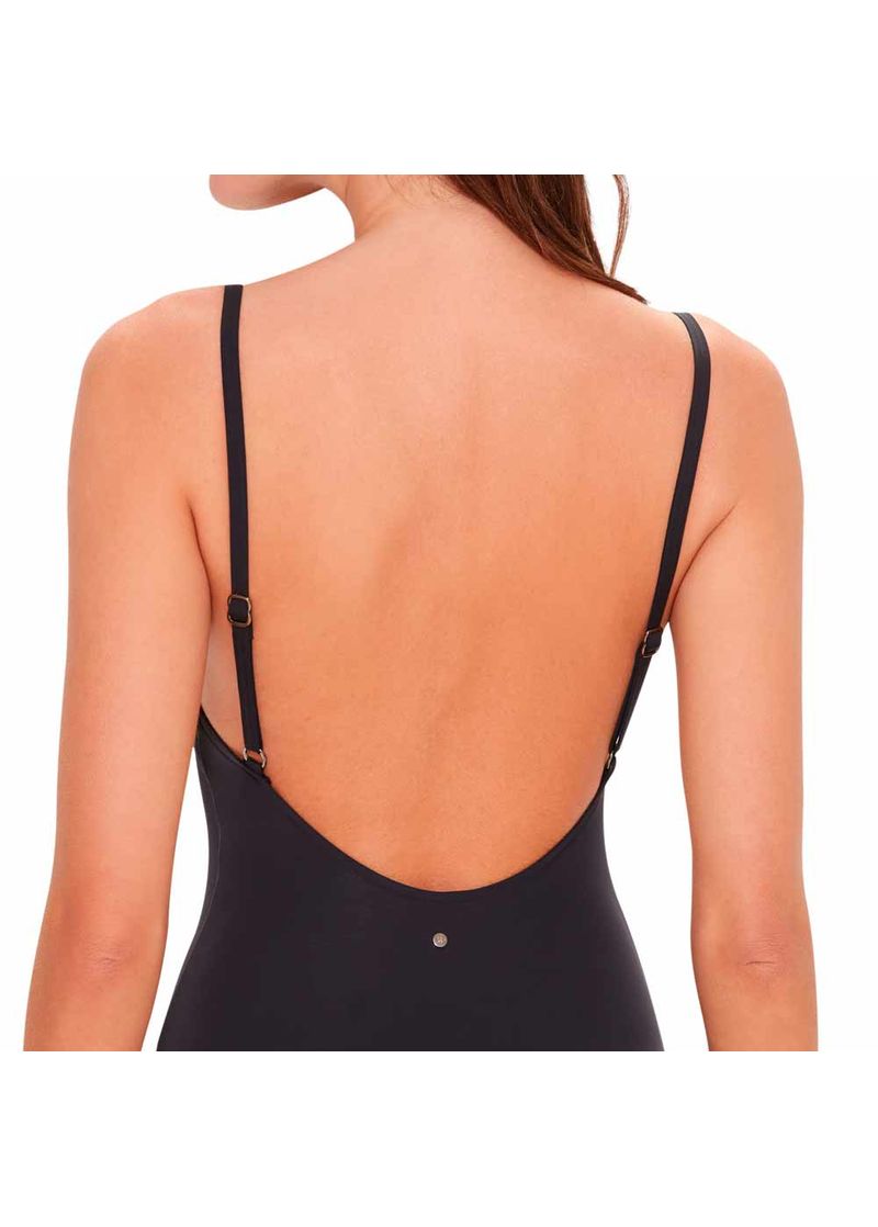 maio-feminino-basico-preto-regulagem-detalhe