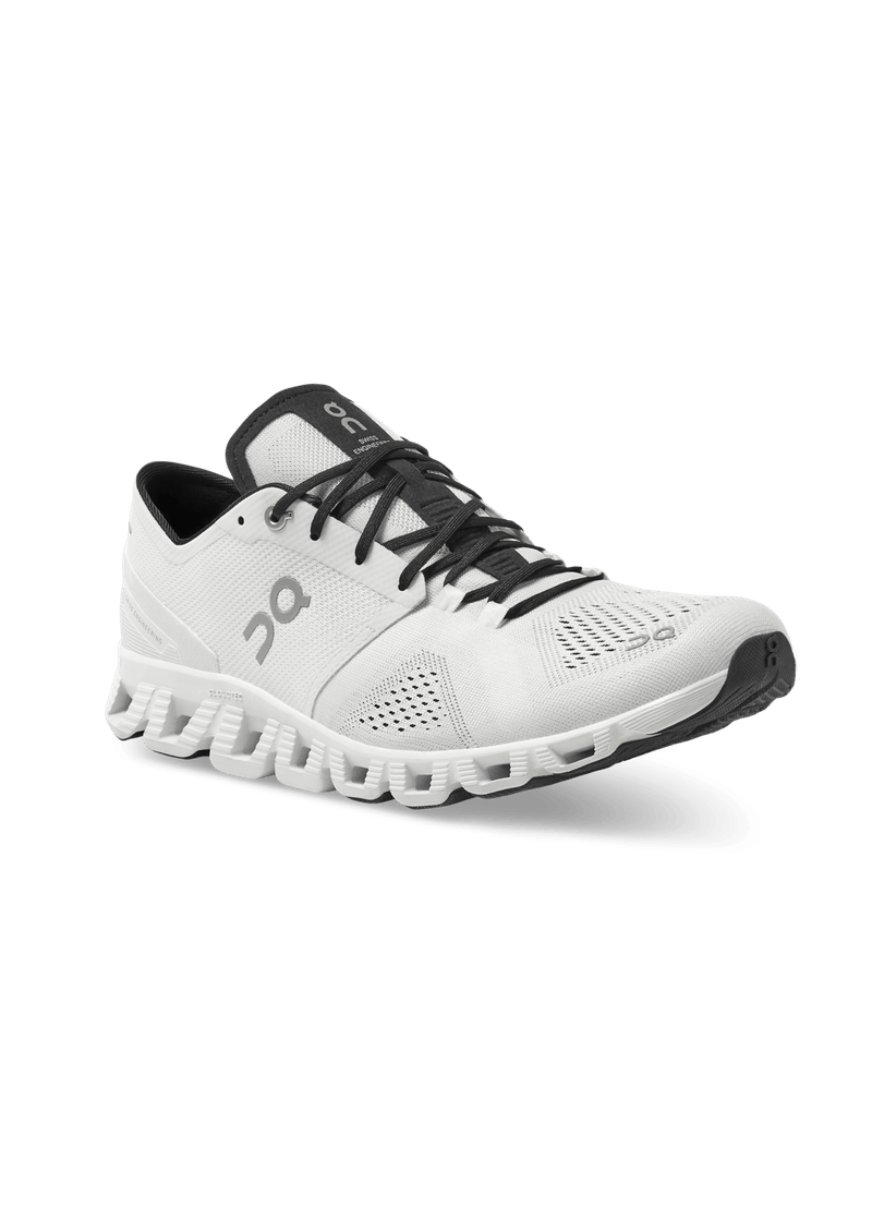 tenis-feminino-on-cloud-x-white-black-lado