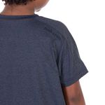 camiseta-infantil-masculina-azul-mescla-detalhe