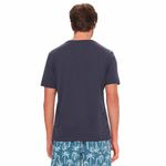 camiseta-masculina-estampada-azul-escuro-costas