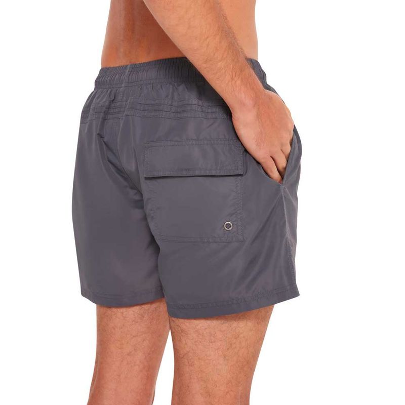 shorts-curto-masculino-cinza-detalhe
