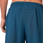 shorts-masculino-medio-bolsos-noite-para-treinar-detalhe