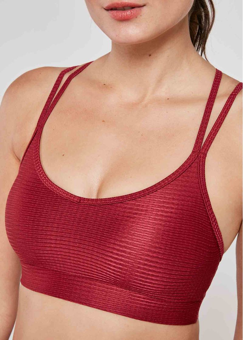 top-feminino-textura-jambo-para-treinar-detalhe