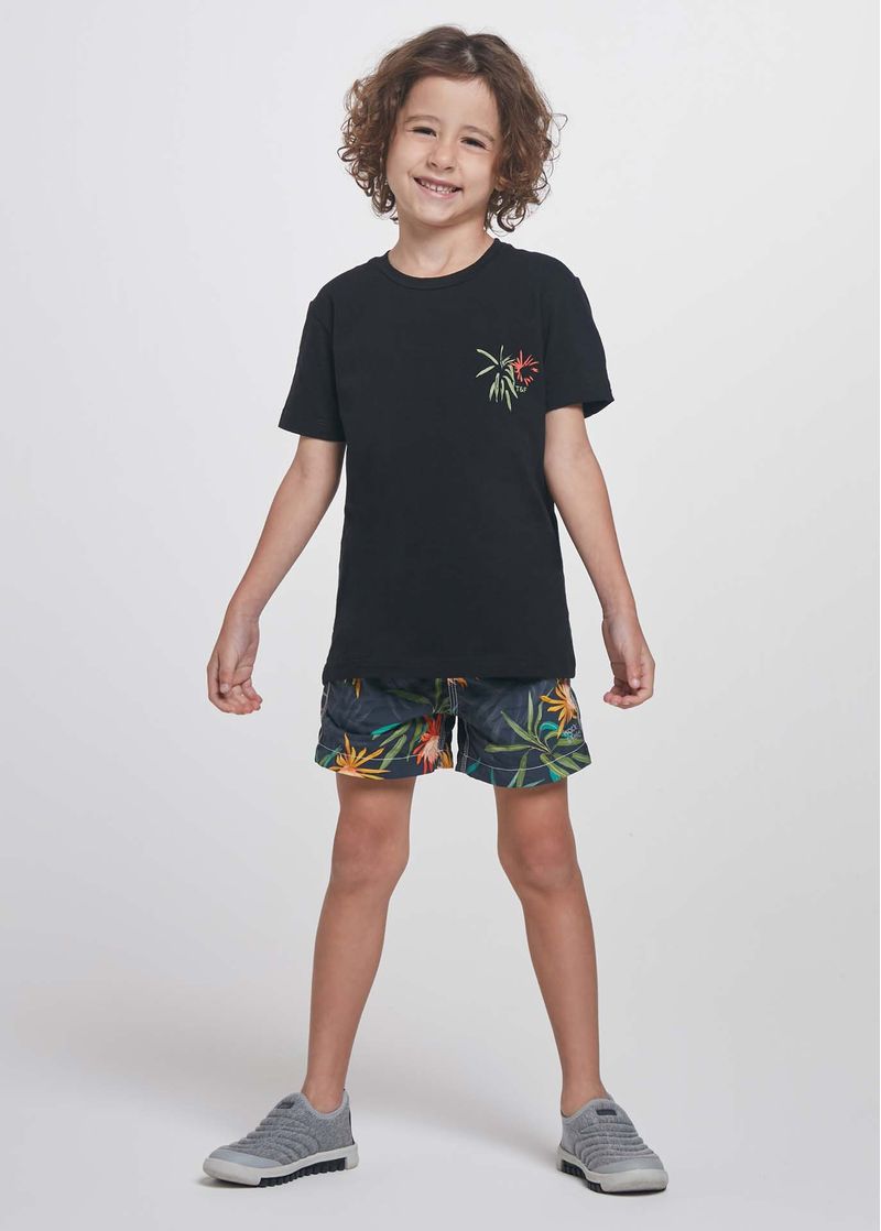 camiseta-masculina-silk-flor-kids-preta-para-praia-inteira