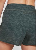 shorts_feminino_selado_tracos_alecrim_para_correr_detalhe