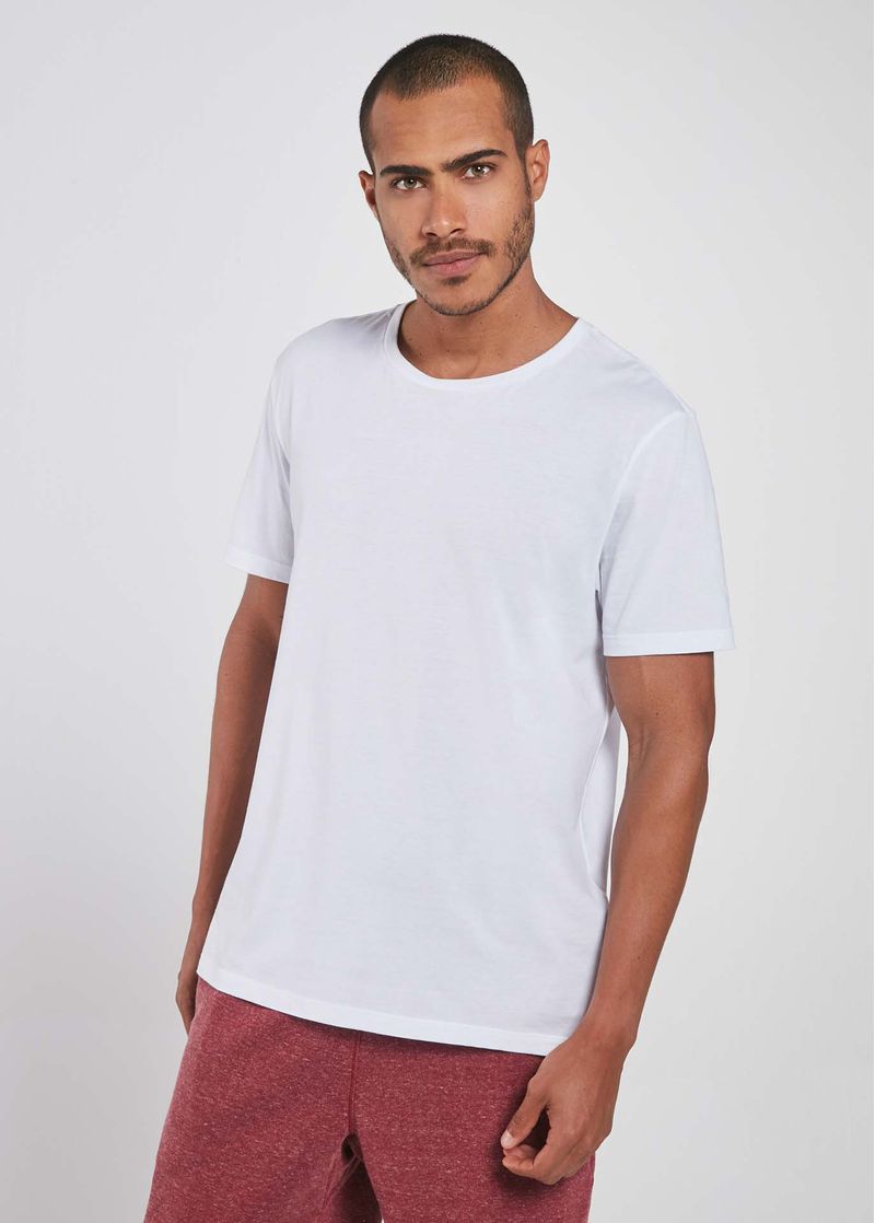 camiseta-masculina-pima-branca-para-o-dia-a-dia-frente