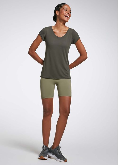 Bermuda Feminina Slim Bolsos