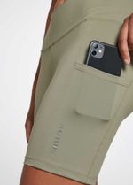 bermuda_feminina_slim_bolsos_para_treinar_eucalipto_detalhe