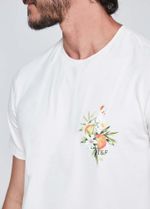 camiseta_masculina_manga_curta_tropical_off_white_detalhe