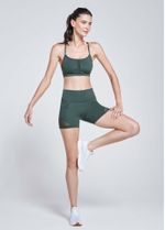 bermuda_feminina_slim_alecrim_para_correr_inteira