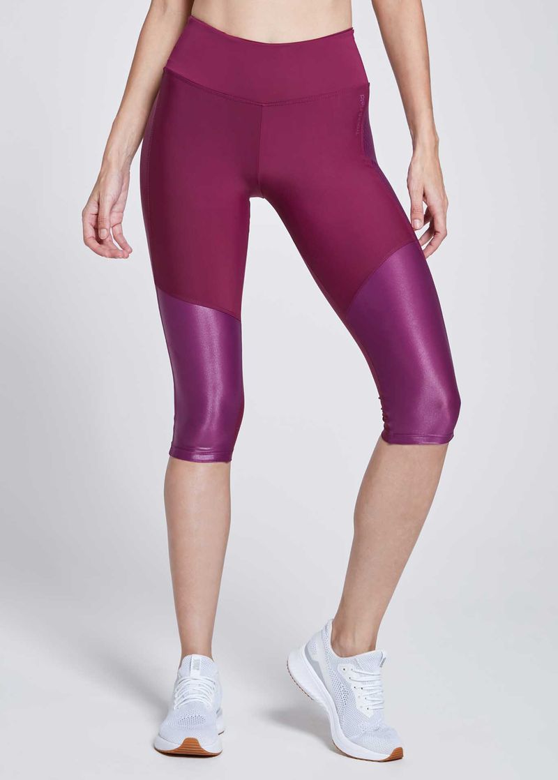 legging_feminina_34_recortes_acai_para_treinar_frente