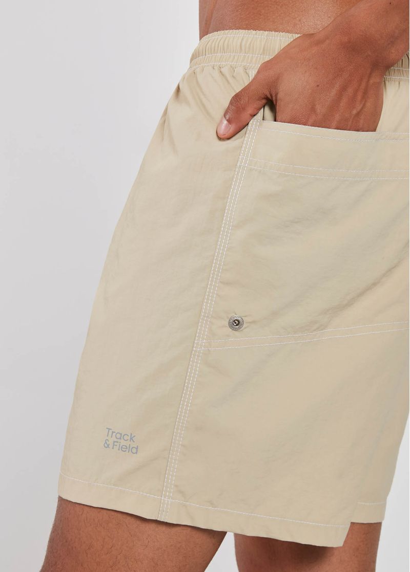 shorts_masculina_beach_recorte_khaki_para_praia_detalhe