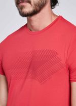 camiseta_masculina_manga_curta_themodry_riscas_fogo_para_correr_detalhe