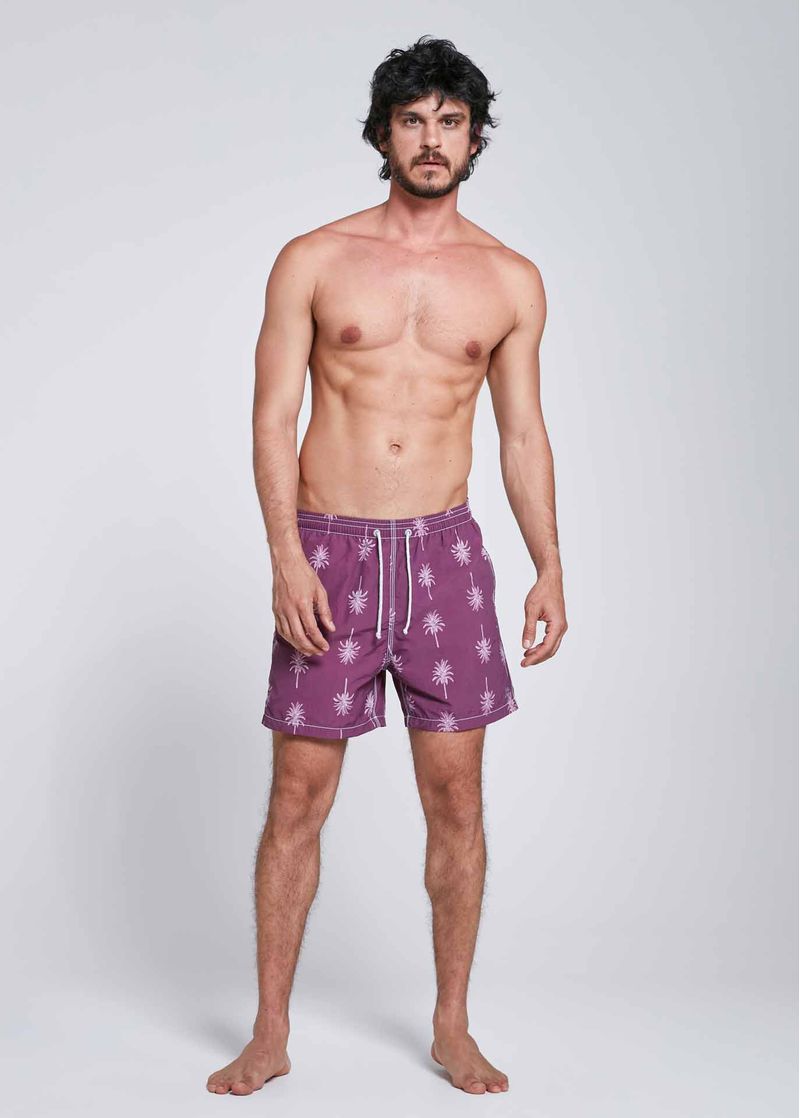 shorts_masculino_medio_estampado_beach_palmeira_para_praia_inteira