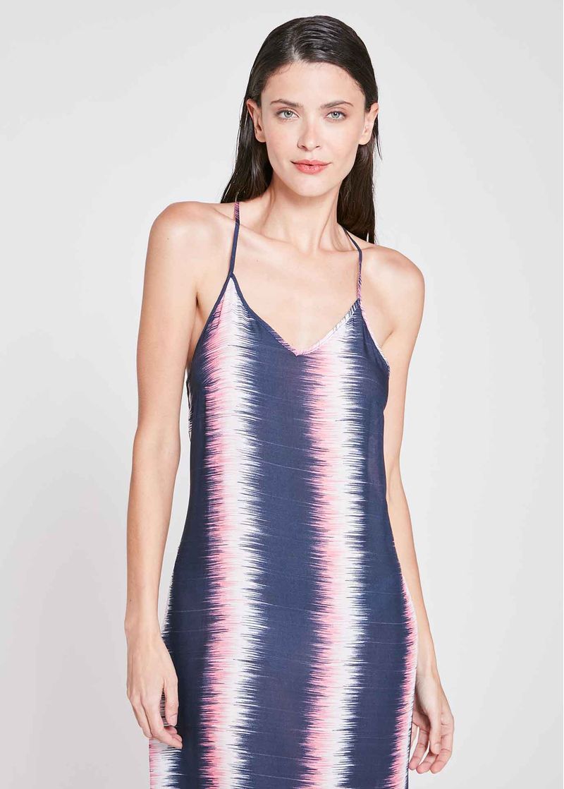 vestido_cruzado_tie_dye_para_praia_frente