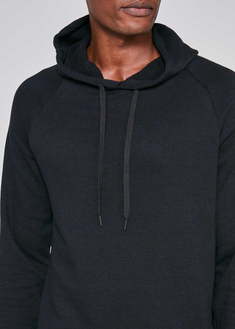 casaco_moletom_masculino_slim_preto_para_o_dia_a_dia_detalhe