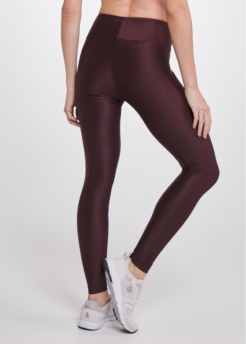 legging_feminina_textura_uva_roxa_para_treinar_costas