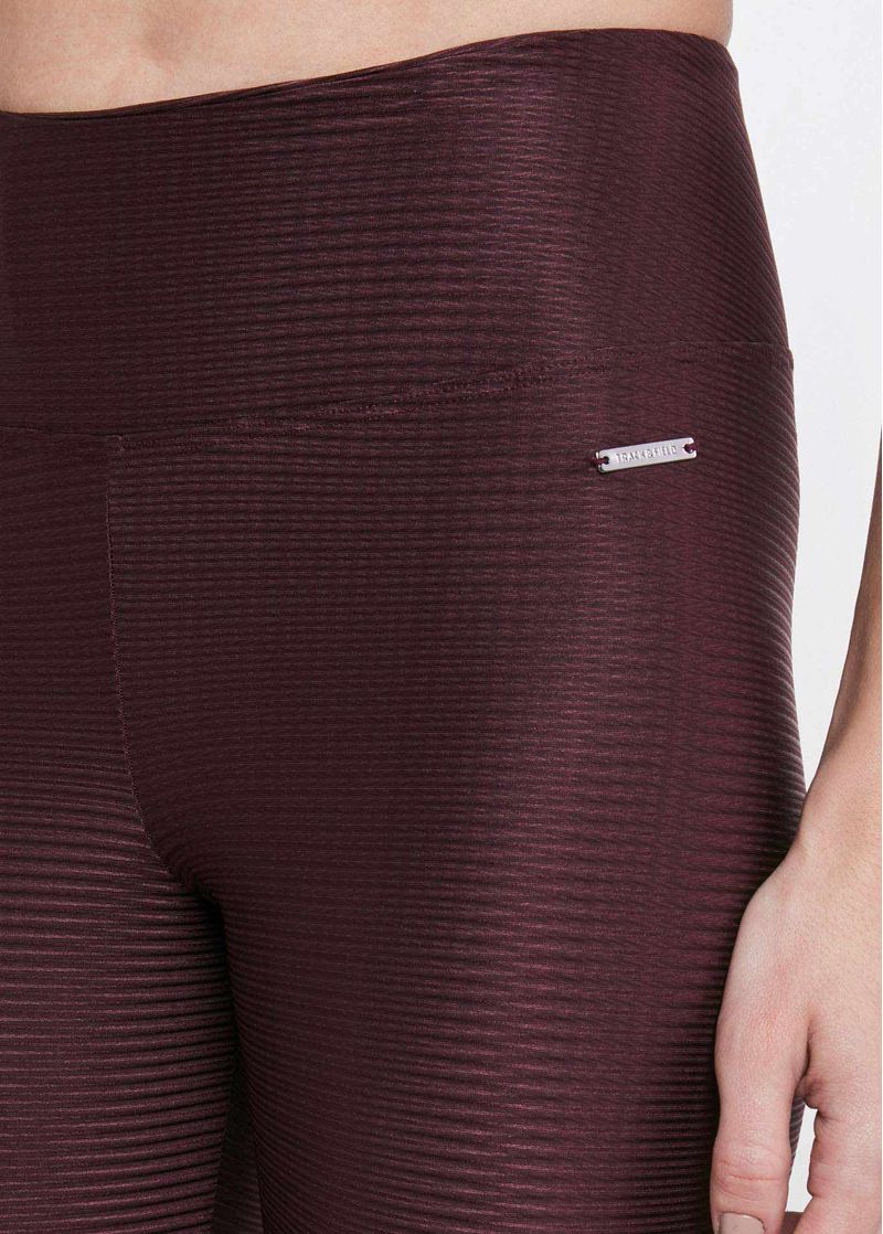 legging_feminina_textura_uva_roxa_para_treinar_detalhe