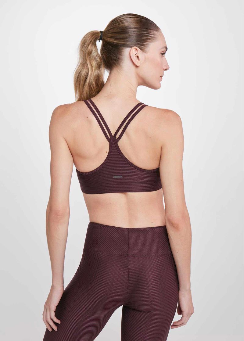 top_feminino_textura_uva_roxo_para_treinar_costas