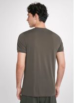 camiseta-masculina-manga-curta-thermodry-arvores-alecrim-verde-costas