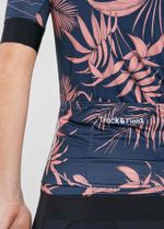 camiseta_feminina_manga_curta_para_bike_estampada_horizontes_detalhe_costas