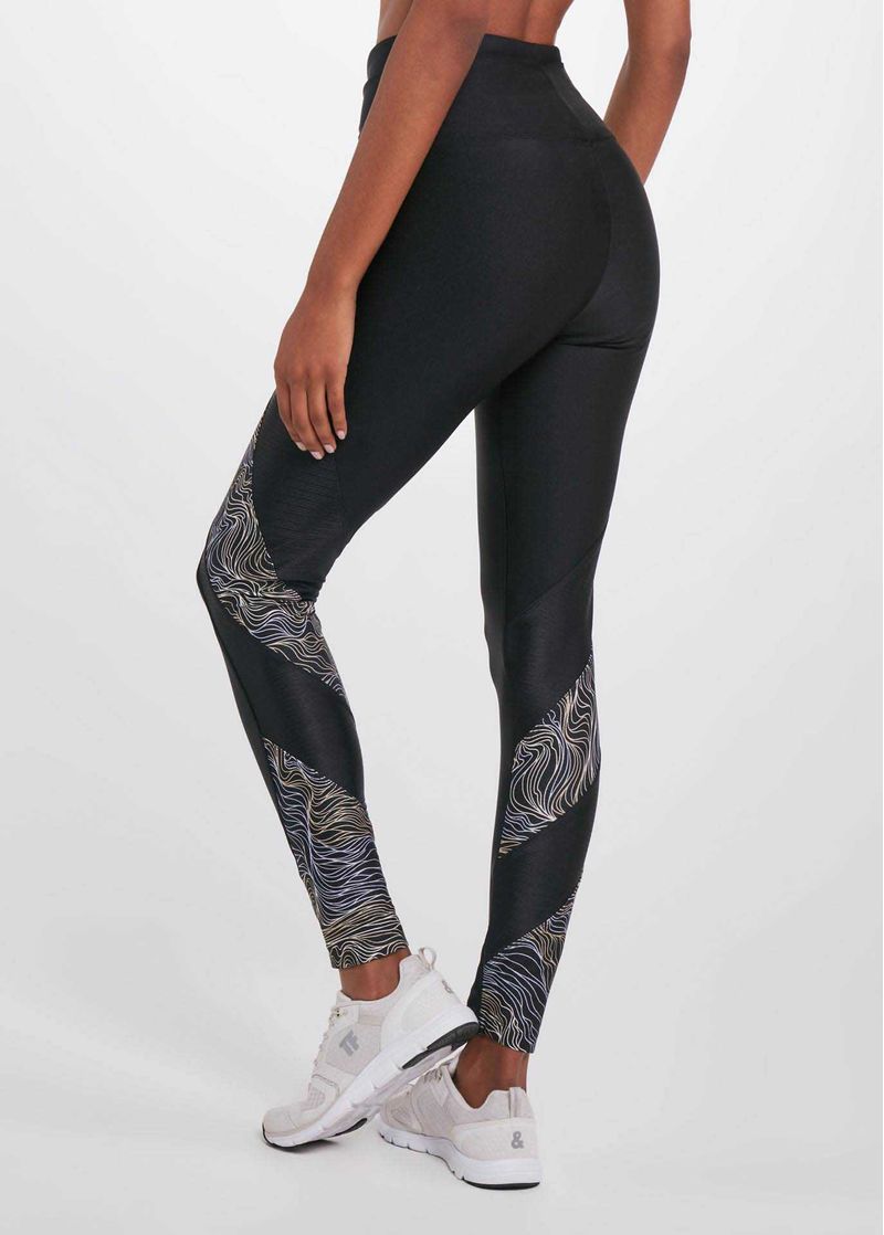 legging_feminina_destino_estampada_para_treinar_costas