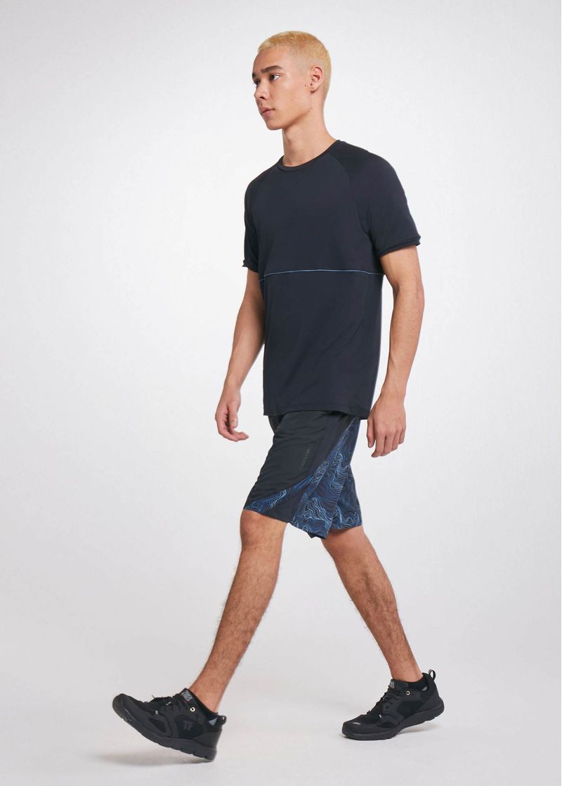 shorts_masculino_longo_destino_estampado_para_treinar_inteira