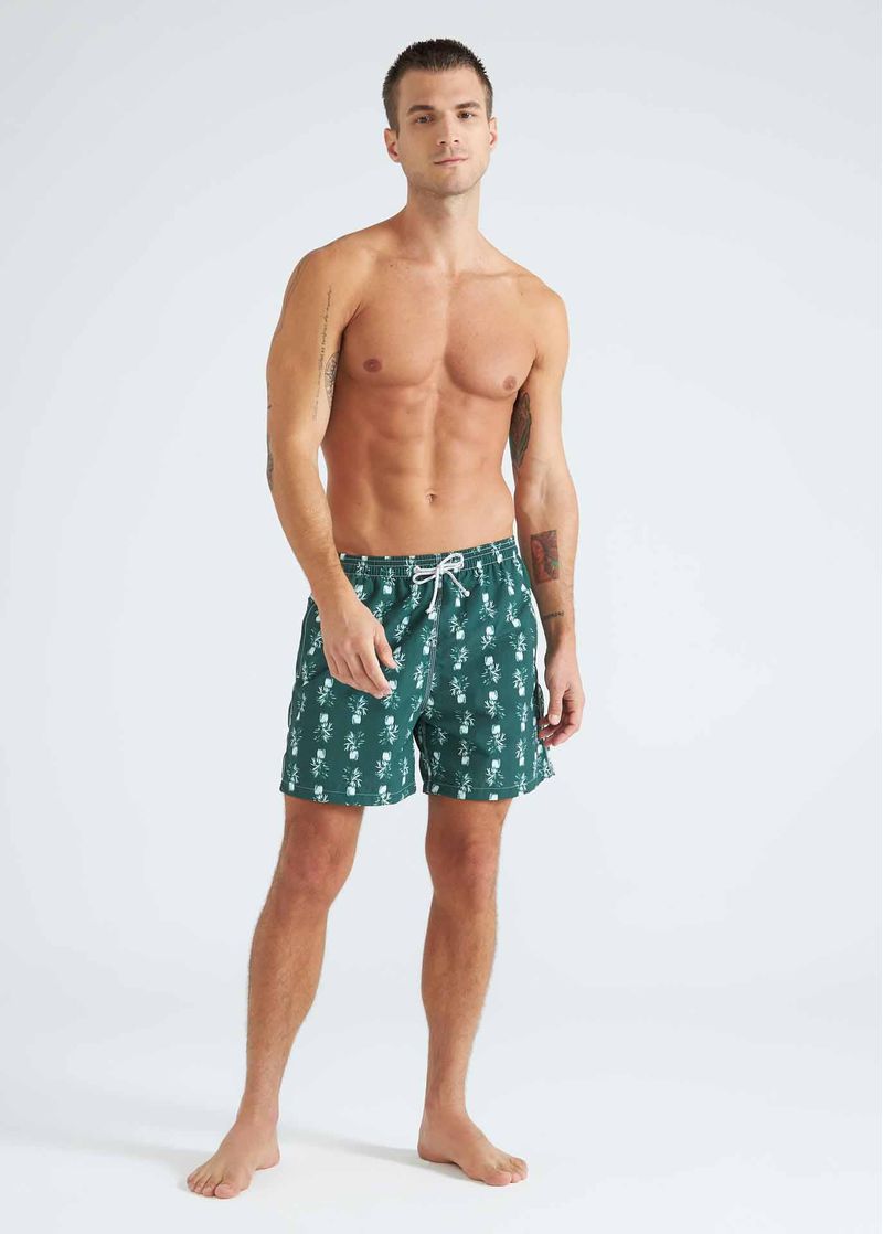 shorts_masculino_medio_estampado_beach_abacaxi_para_praia_inteira