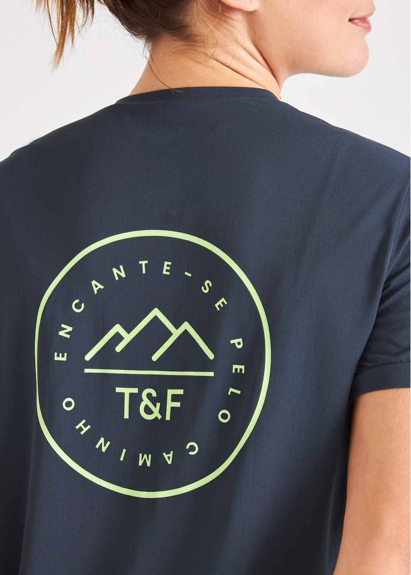 camiseta_unissex_thermodry_caminhos_azul_noturno_detalhe_costas