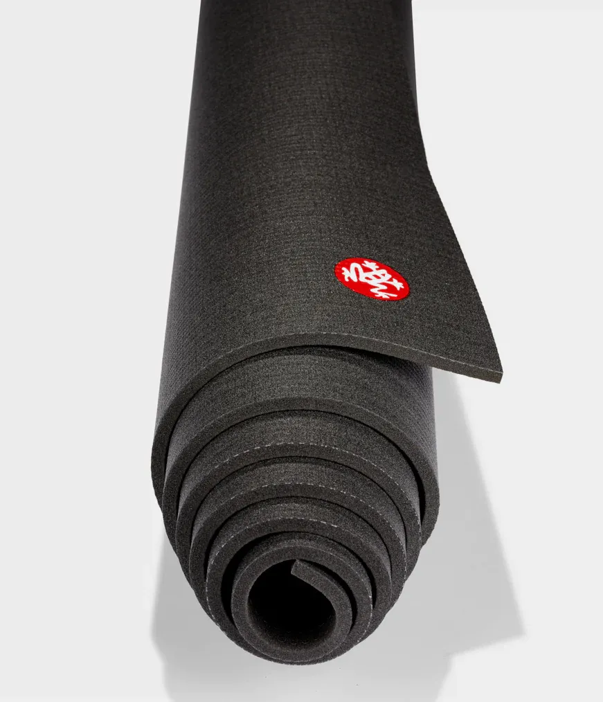 Tapete de Yoga Manduka PRO LONGO 6mm Black (Preto)