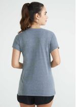 camiseta_feminina_thermodry_cinza_002_TF010910_0216.jpg