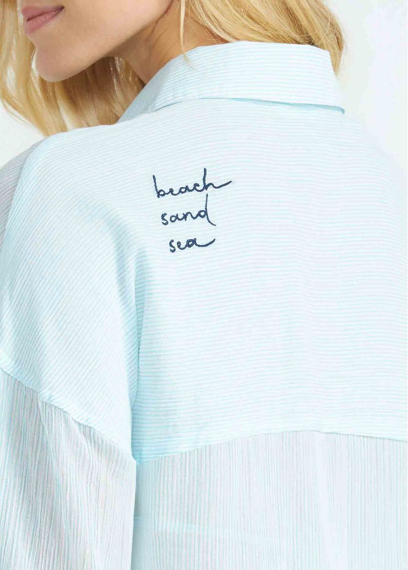camisa_feminina_horizonte_vento_004_TF970010_2500.jpg
