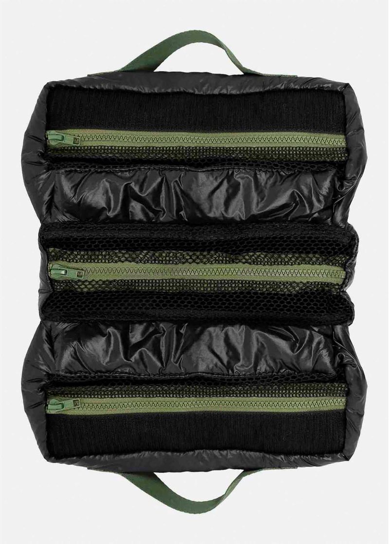 necessaire_puffer_style_preta_003_TFA830054_0003.jpg