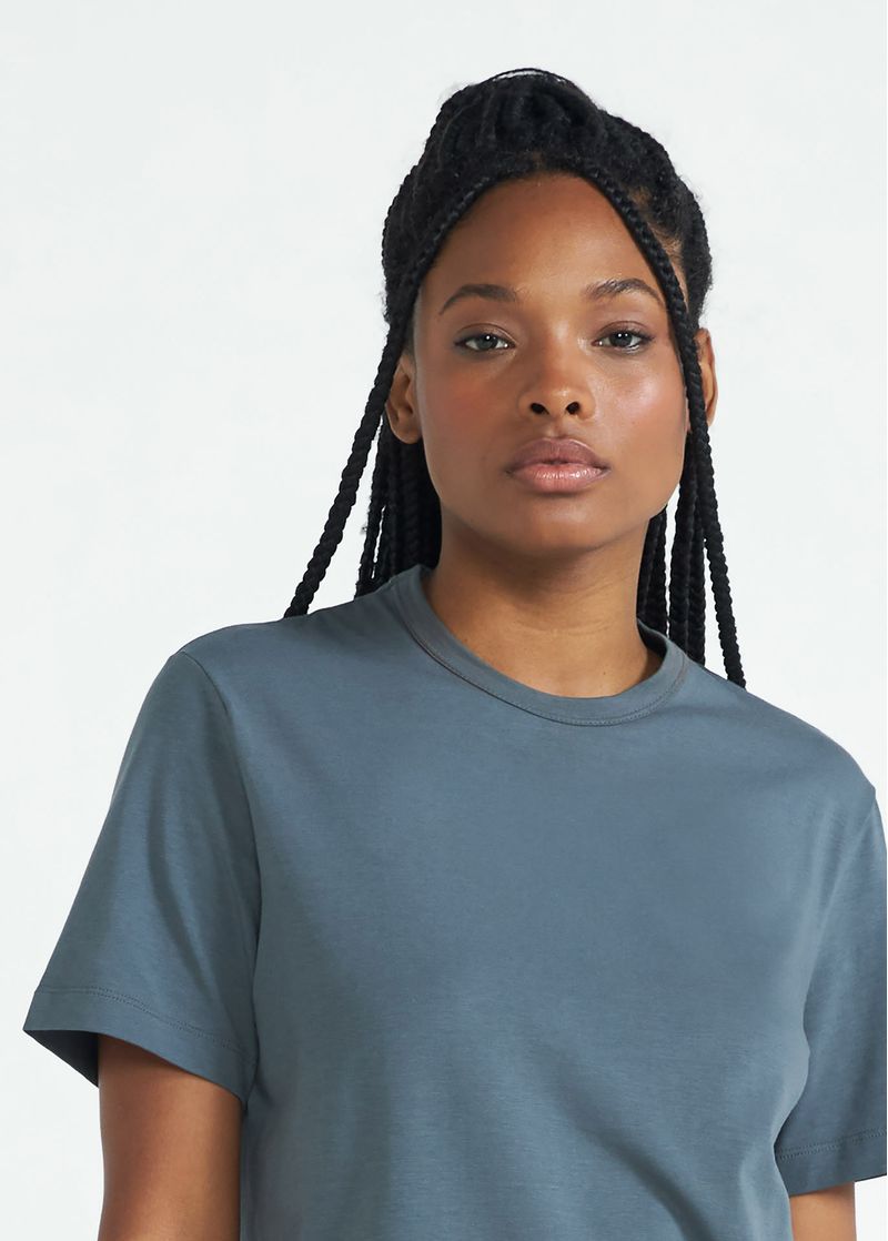 camiseta_algodao_perfect_tee_cinza_unissex_009_Tf041147_2059.jpg