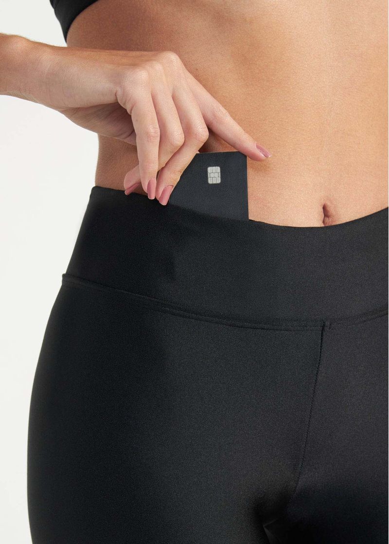 legging_feminina_basica_brilho_preta_004_TF070269_0003.jpg
