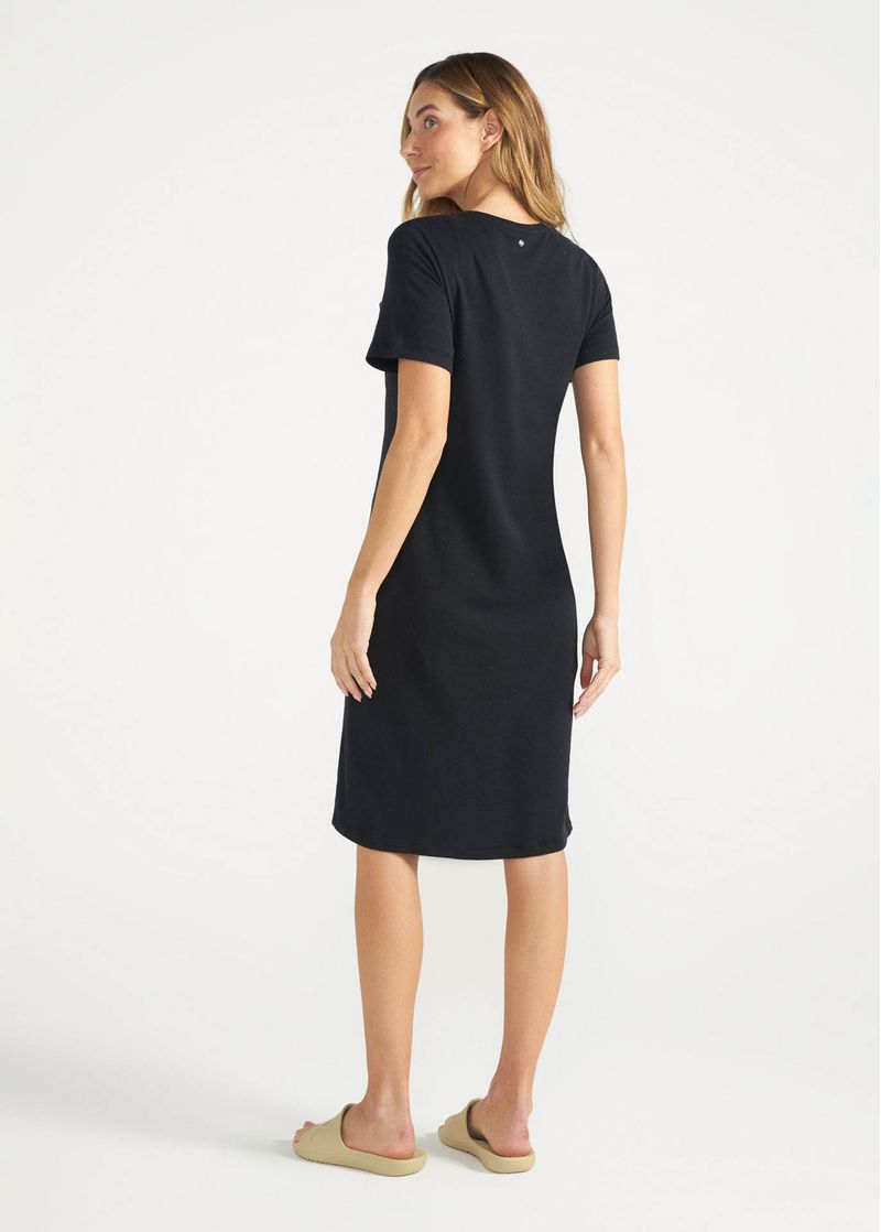 vestido_camiseta_feminino_preto_para_praia_002_TF860243_0003.jpg