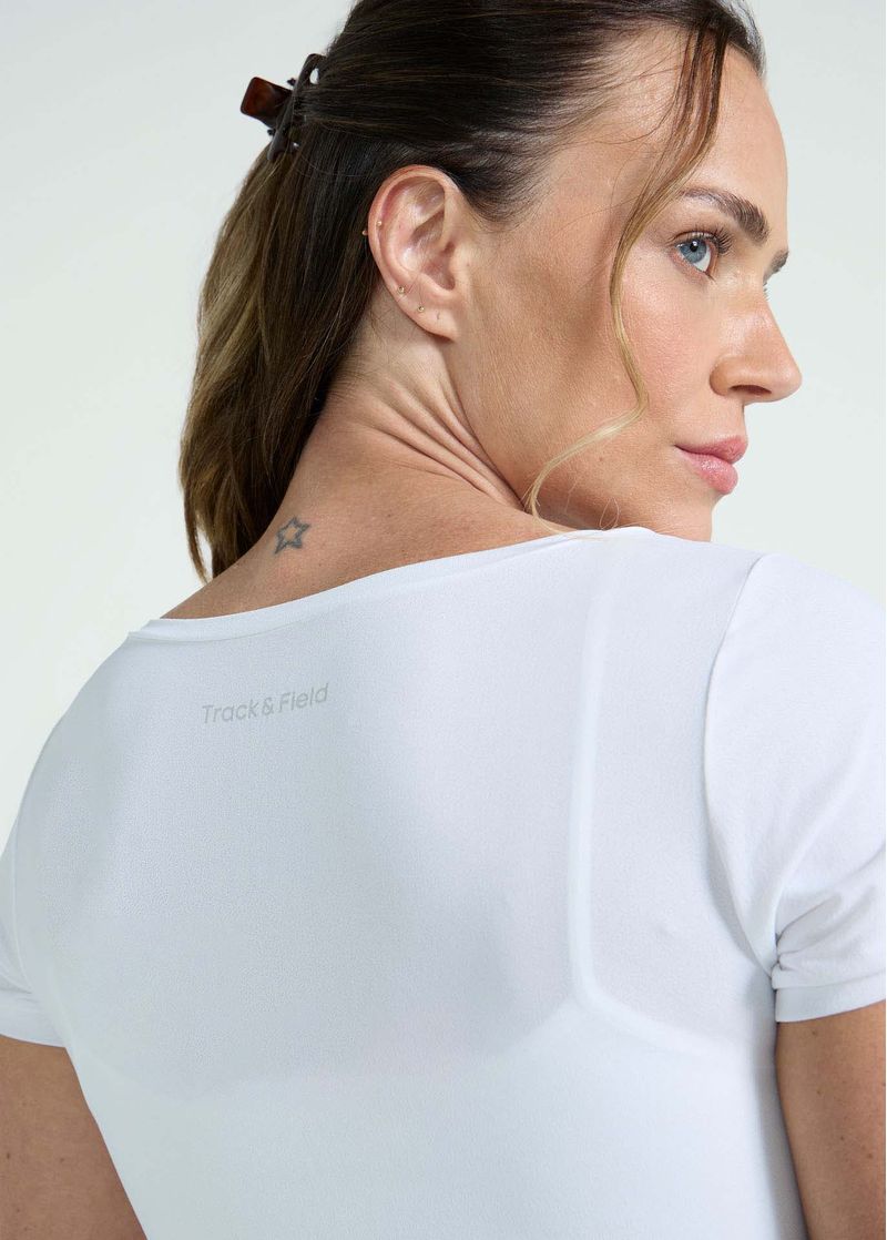 camiseta_feminina_manga_curta_thermodry_u_branca_004_TF040332_0001.jpg