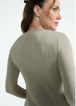 camiseta_feminina_manga_longa_termica_casual_bege_dunas_004_TF041105_2568.jpg