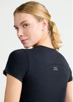 camiseta_feminina_cropped_004_TF041144_0003.jpeg