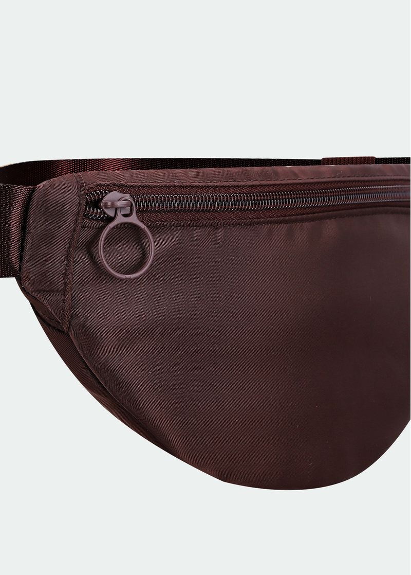pochete_matelasse_castanho_004_TFA440079_2728.jpg