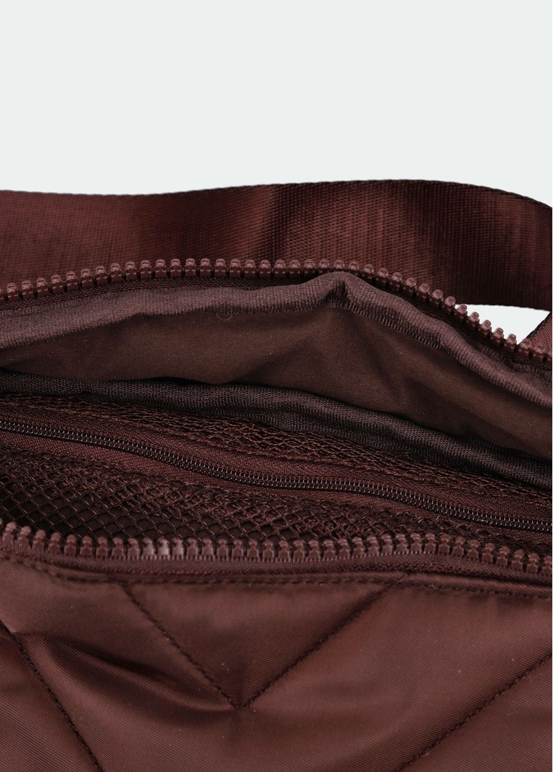 pochete_matelasse_castanho_005_TFA440079_2728.jpg