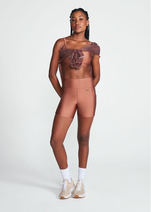 Bermuda Feminina Slim Brilho Bolsos