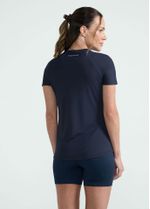 camiseta_feminina_outlast_preta_002_TF041063_0003.jpg