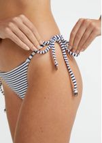 calcinha_biquini_laco_stripes_004_TF810528_2797.jpg