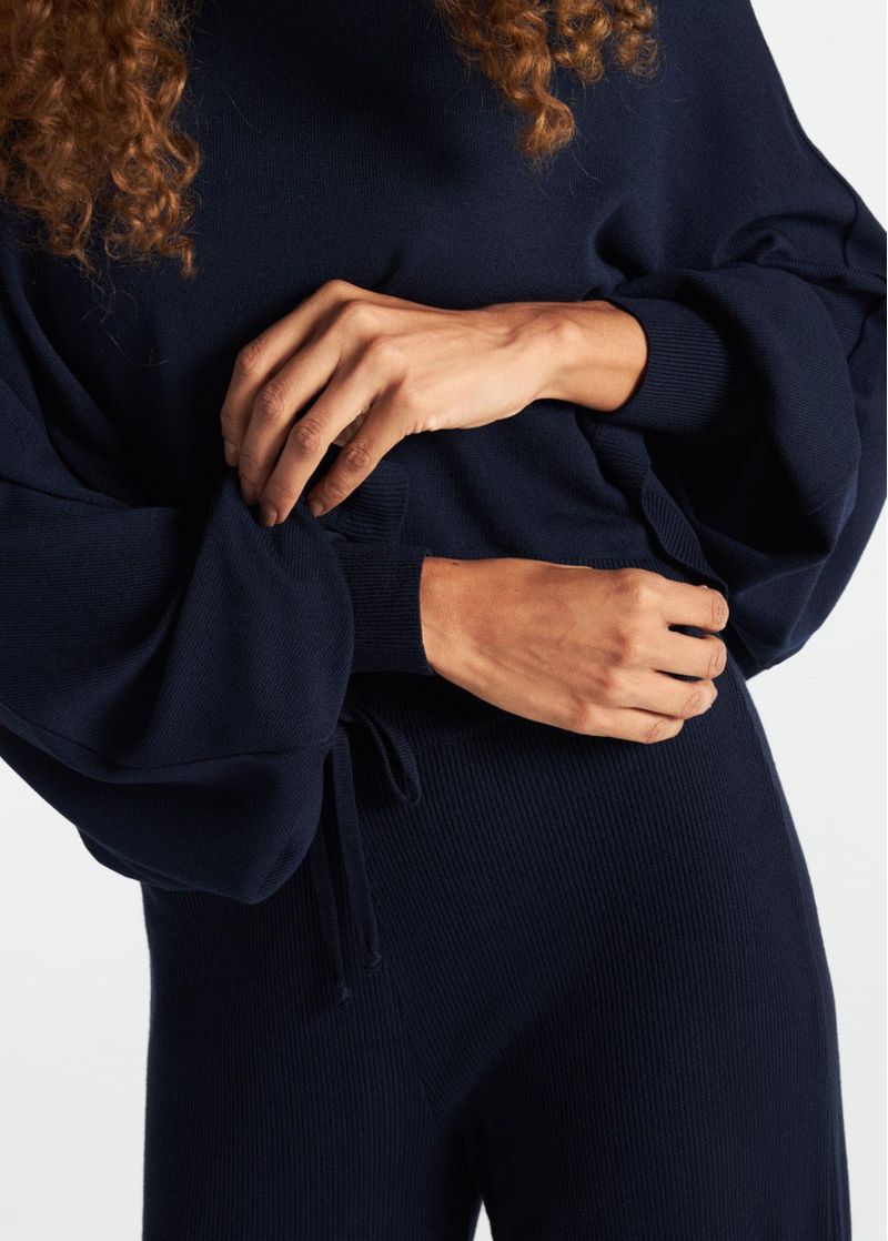 blusao_feminino_relaxed_azul_noturno_004_tf170350_0004.jpg