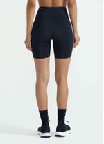 bermuda_feminina_slim_bolsos_preta_003_TF080108_0003.jpg