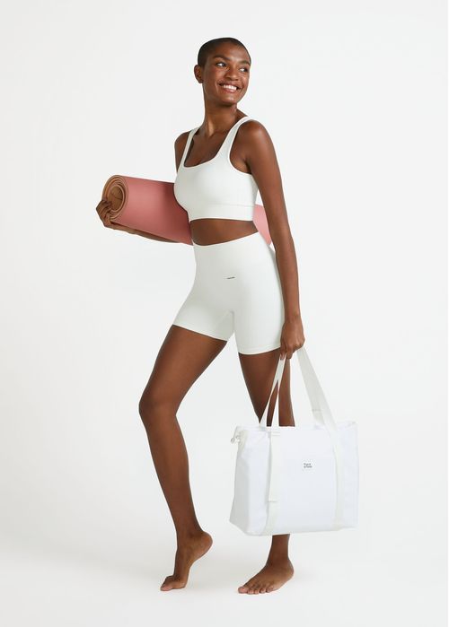 Bermuda Feminina SKin Lightness