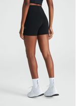 bermuda_feminina_slim_performance_preto_003_TF080208_0003.jpg