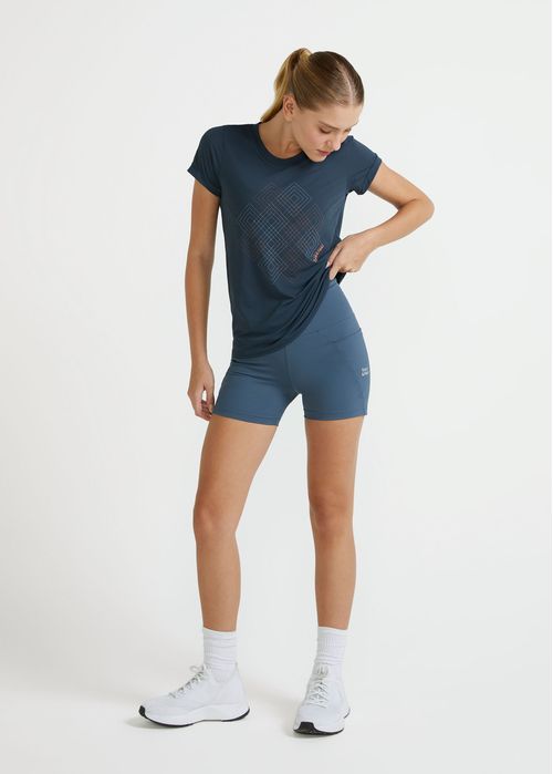 Bermuda Feminina Slim Anatômica