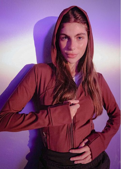 Casaco Feminino Fit Capuz